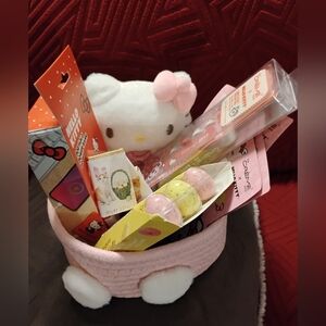 Hello Kitty Pink and White Women Skincare Mask Gift Basket